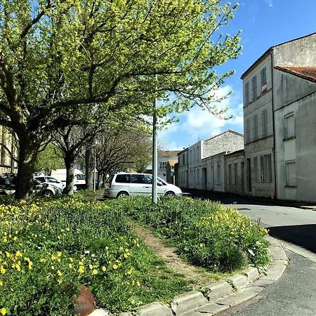 T2 Meuble Pour Curistes, Vacanciers Et Stagiaires Rochefort  Buitenkant foto