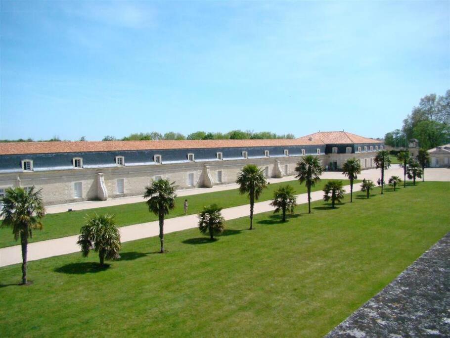 T2 Meuble Pour Curistes, Vacanciers Et Stagiaires Rochefort  Buitenkant foto