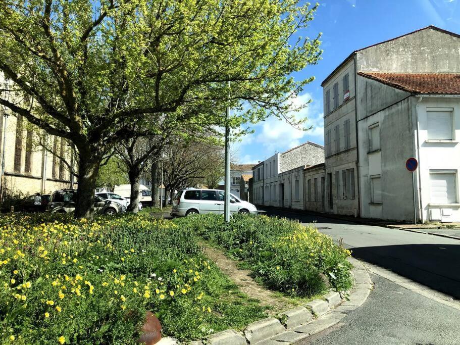 T2 Meuble Pour Curistes, Vacanciers Et Stagiaires Rochefort  Buitenkant foto