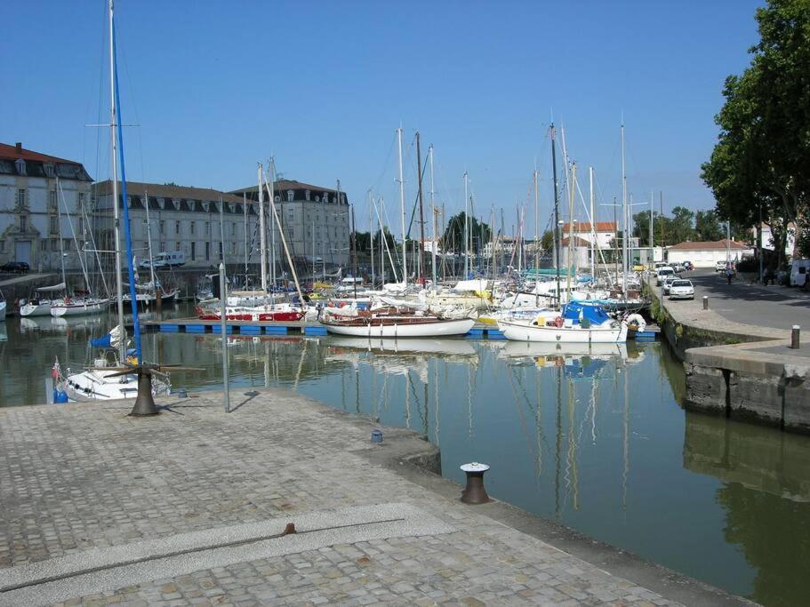 T2 Meuble Pour Curistes, Vacanciers Et Stagiaires Rochefort  Buitenkant foto